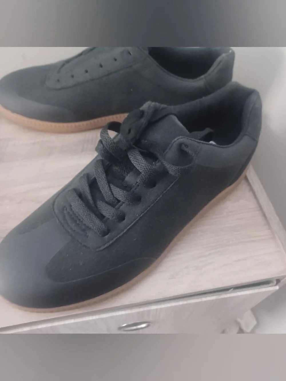 Asos Gum Sole Black Sneakers Men's Sz 7 Wmns Sz 8.5